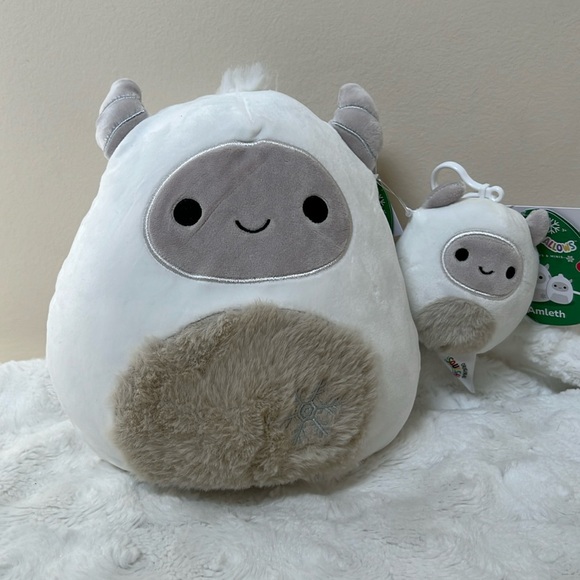 SQUISHMALLOWS 8 INCH 'AMLETH' THE YETI WITH BABY - Picture 1 of 4
